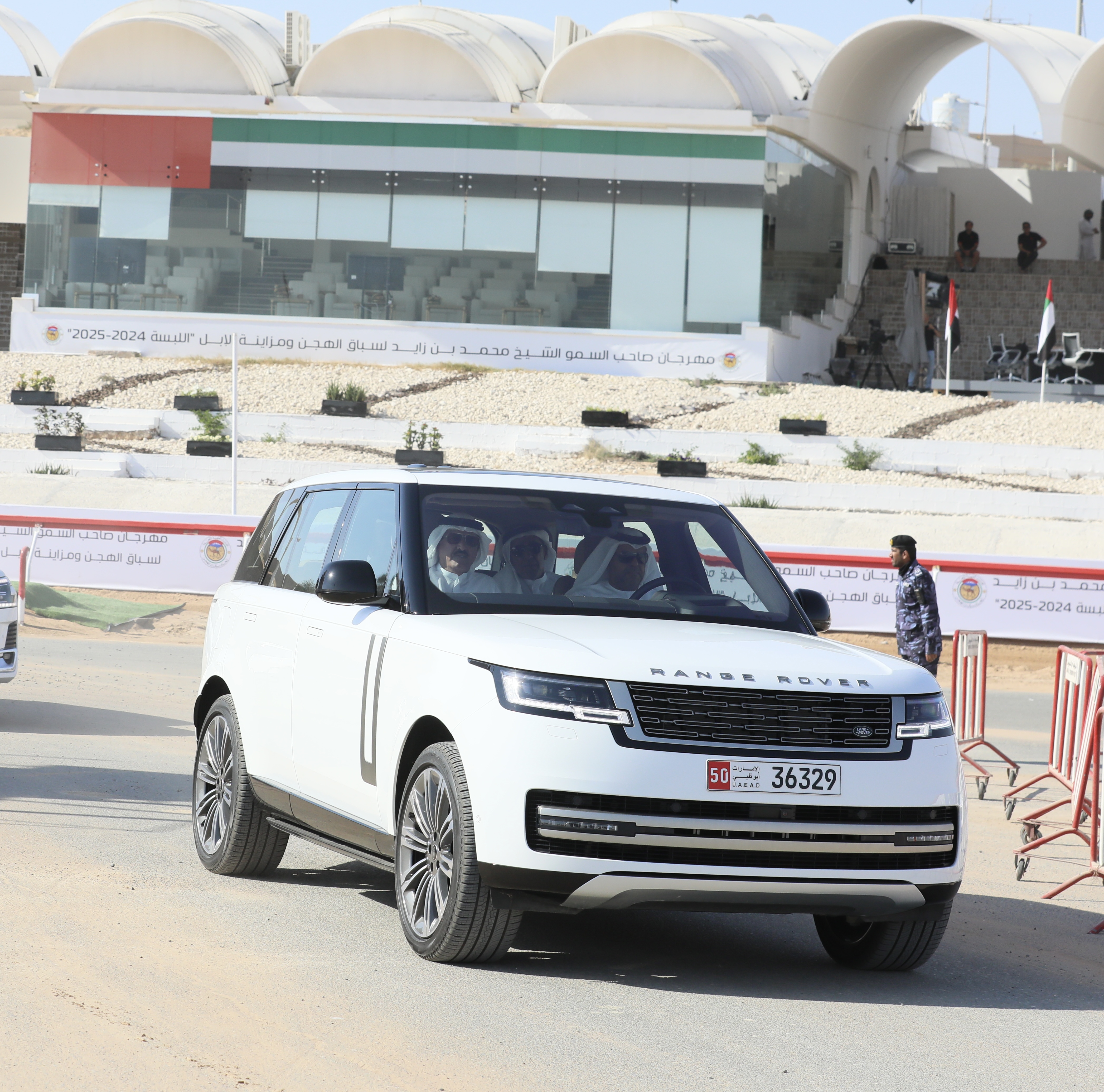 بحضور ومتابعة سمو الشيخ راشد بن سعود المعلا , ومعالي الشيخ سلطان بن حمدان آل نهيان تنطلق منافسات رموز اللقايا بمساء ثالث أيام مهرجان صاحب السمو الشيخ محمد بن زايد آل نهيان 2025-2024 - الجمعه 2024/12/27 .    