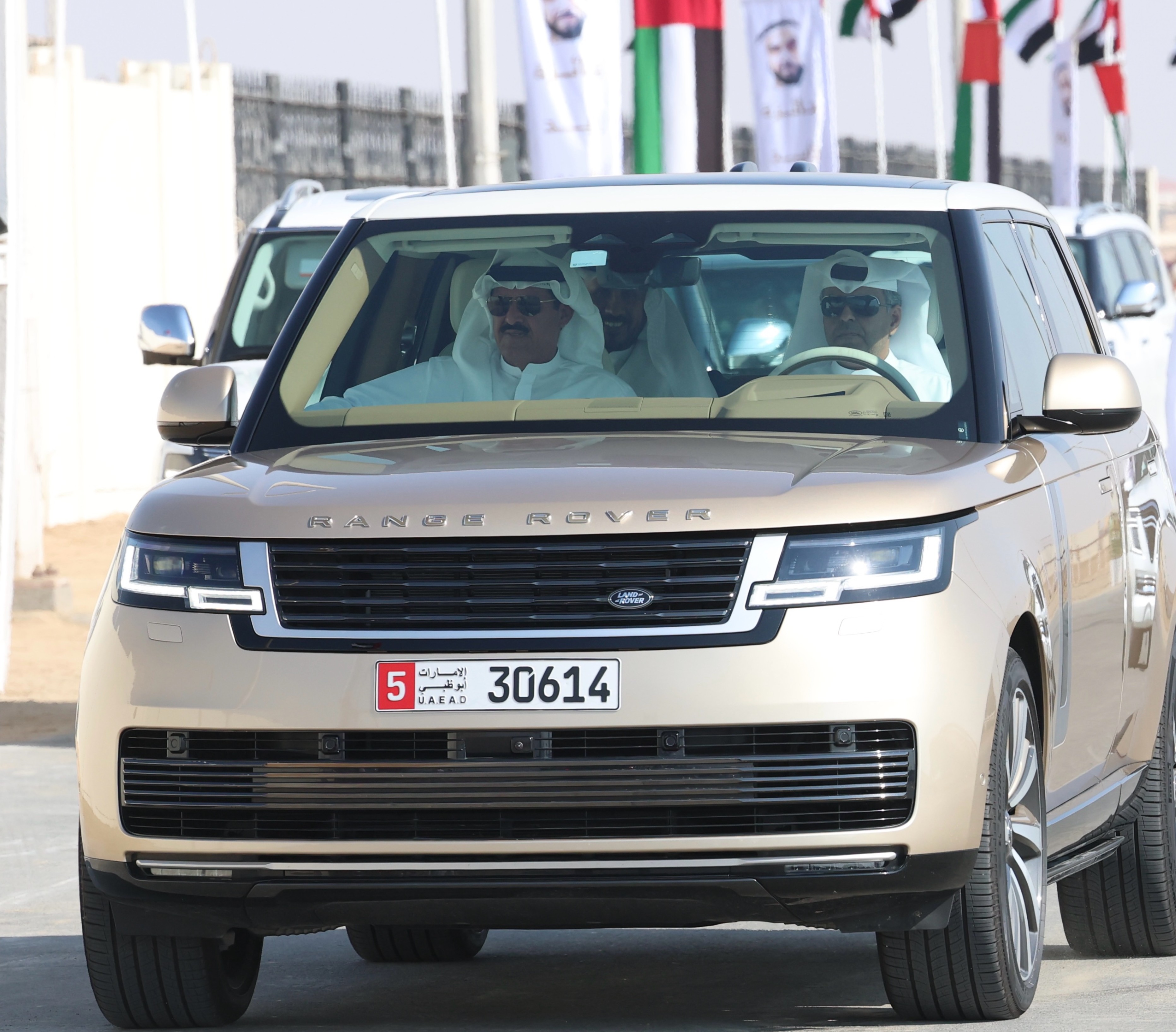 بحضور ومتابعة معالي الشيخ سلطان بن حمدان آل نهيان تنطلق منافسات رموز الإيذاع بمهرجان جائزة زايد الكبرى 2026-2025 بعاصمة الميادين . 